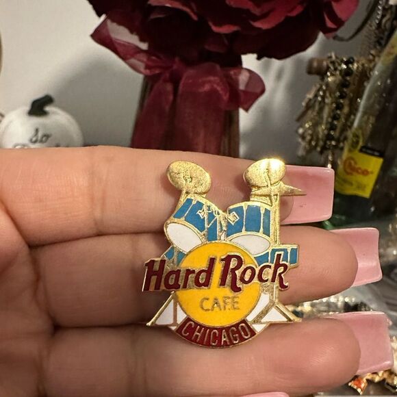 Hard Rock Cafe Jewelry - Hard Rock Café Collectible Drum Set Chicago Illinois USA Blue Red White Pin